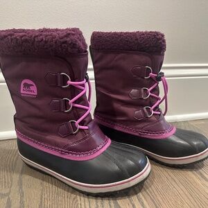 Sorel Women's Winter Boots - size 7